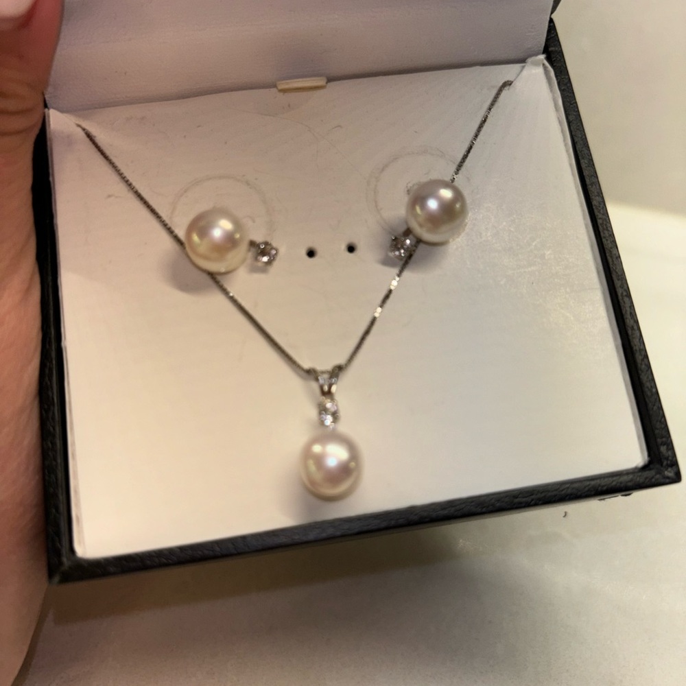 Pearl set - Picture 2 of 3